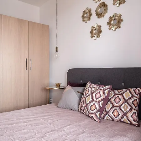 Апартаменты Rentplanet - Atal Tower